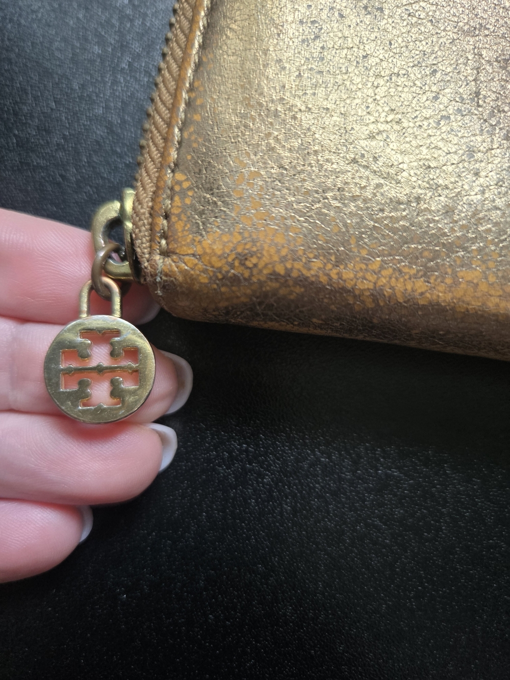 Tory Burch Metallic Gold Zip Around Wallet - Picture 2 of 11